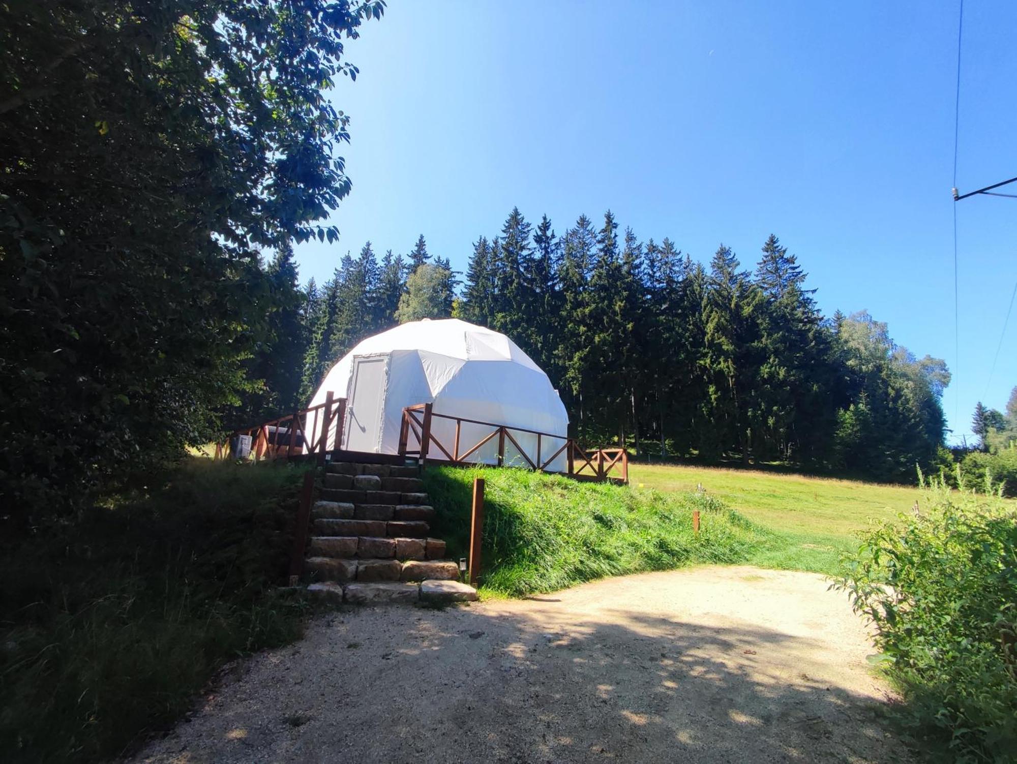 Hotel Forrest Glamp Mieroszow Exterior foto